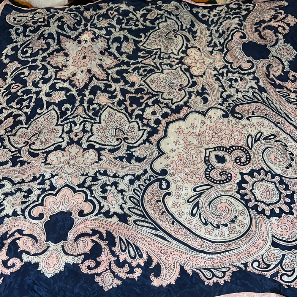 Vintage Vera Neumann silk scarf Japan 28” square